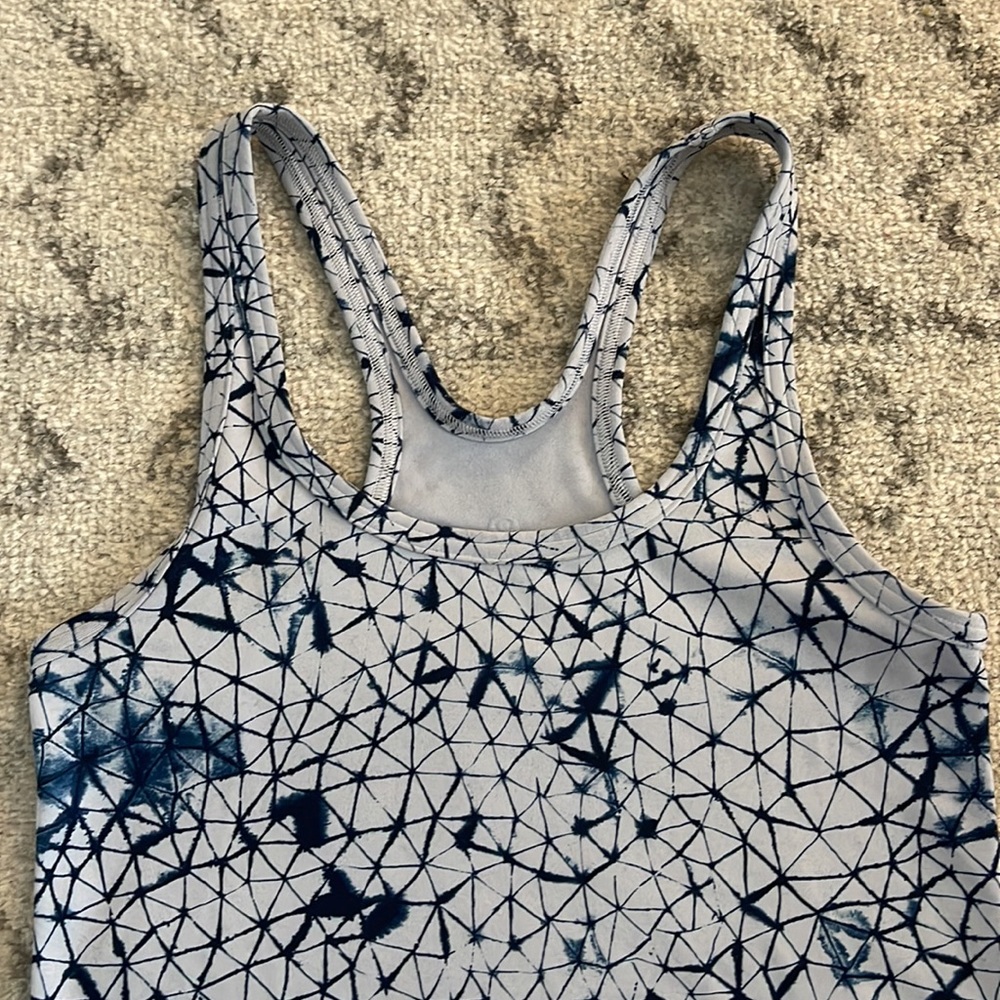 Lululemon Blue Tank - size 6/8 - Picture 3 of 7